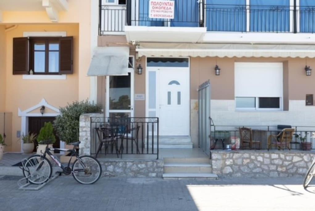 Aigli Guest House Gythio Bagian luar foto